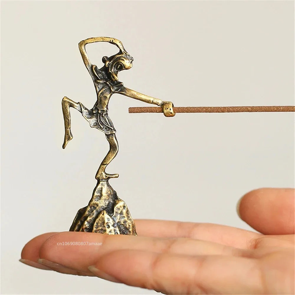 1pcs Incense Censer Stick Holder Stand Mini Monkey King Ornaments Mini Tea Ceremony Accessories for Home Office Decoration