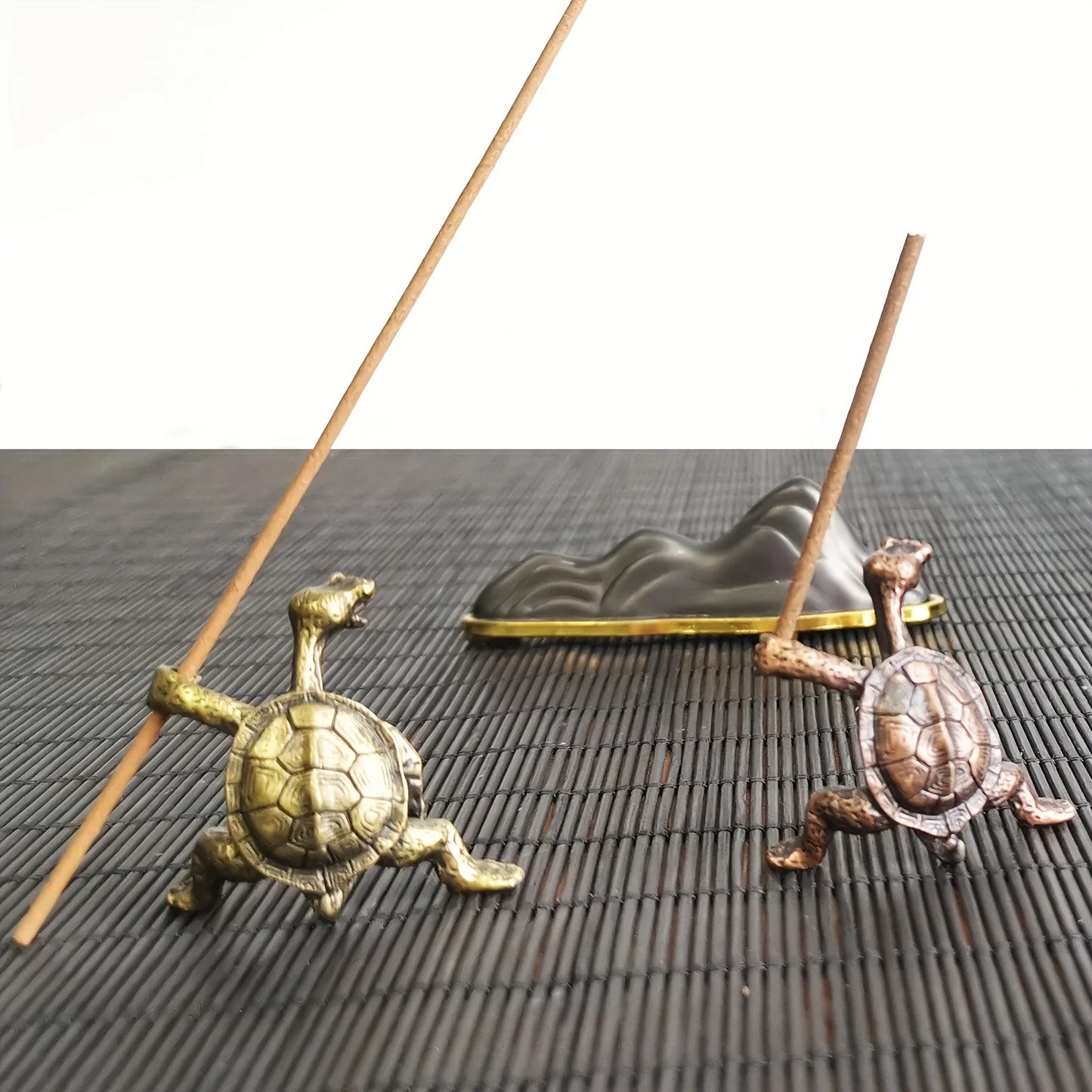 Brass Turtle Incense Burner Kung Fu Style Animal Desktop Ornament Creative Home Decor Retro Craft Meditation Aromatherapy Holder