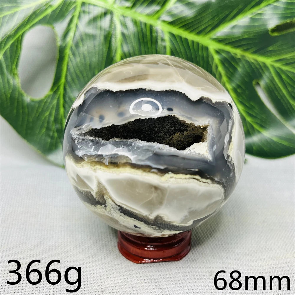 Natural Black Agate Ball UV Fluorescent Geode - Crystal Mineral Specimen for Witchcraft Altar & Home Decor