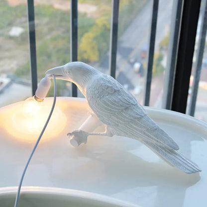 Modern Lucky Bird Table Lamp Bedroom Bedside Living Room Table Lights Creative Resin Animal Lively Home Decor Lighting Fixture