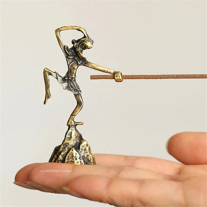 1pcs Incense Censer Stick Holder Stand Mini Monkey King Ornaments Mini Tea Ceremony Accessories for Home Office Decoration