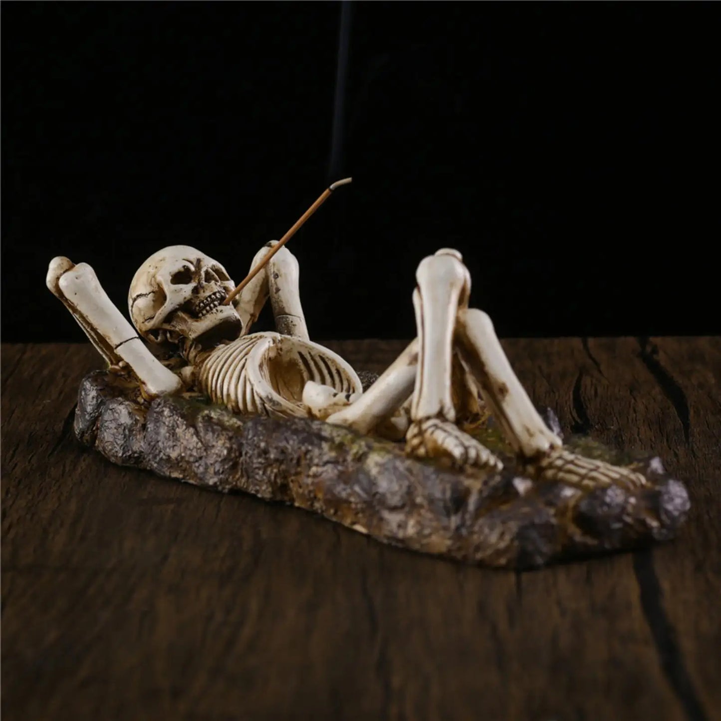Skull Resin Incense Burner - Gothic Incense Stick Holder for Yoga, Meditation & Spiritual Decor