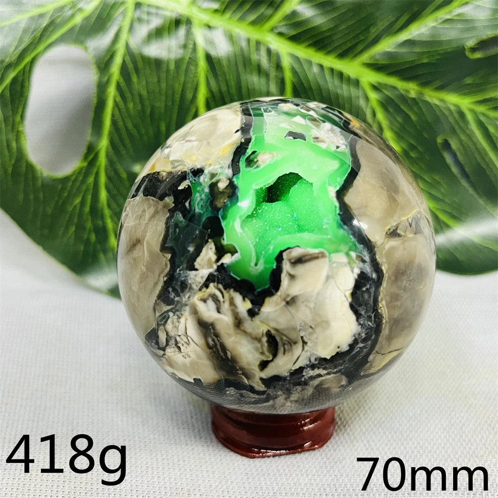 Natural Black Agate Ball UV Fluorescent Geode - Crystal Mineral Specimen for Witchcraft Altar & Home Decor