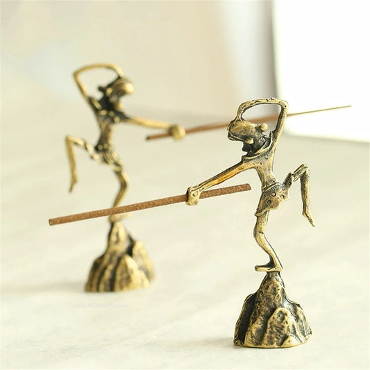 1pcs Incense Censer Stick Holder Stand Mini Monkey King Ornaments Mini Tea Ceremony Accessories for Home Office Decoration
